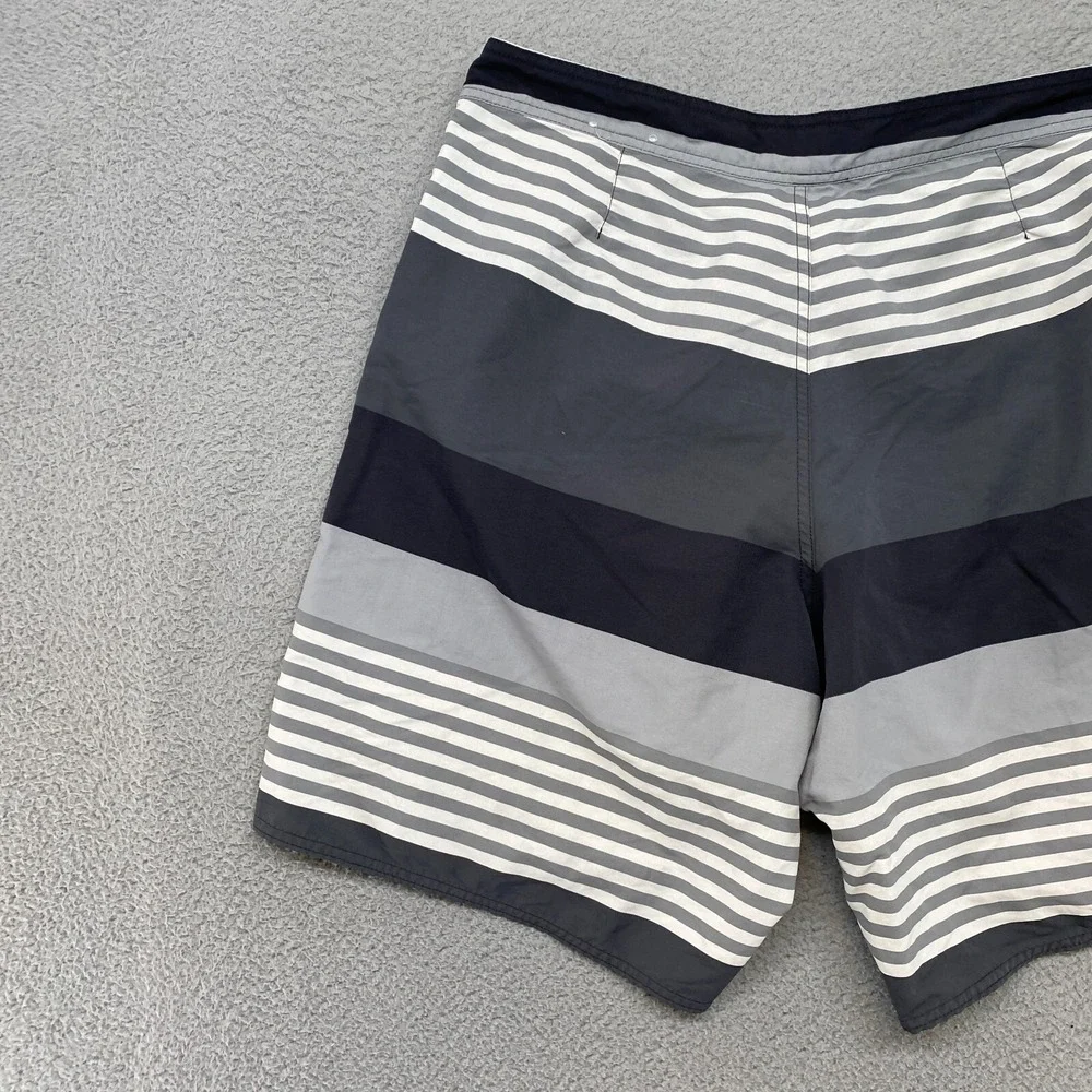 Patagonia Board Shorts Mens 36‎ Wavefarer Outdoor Striped Beach Surf Pocket Gray